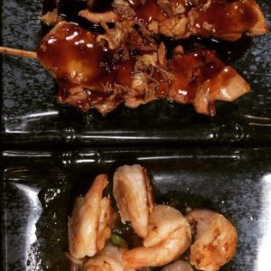 Asaka Enschede Chicken yakitori with garlic prawns